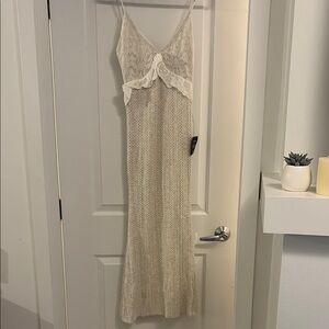 Lulu's Cream Lace V-Neck Dress